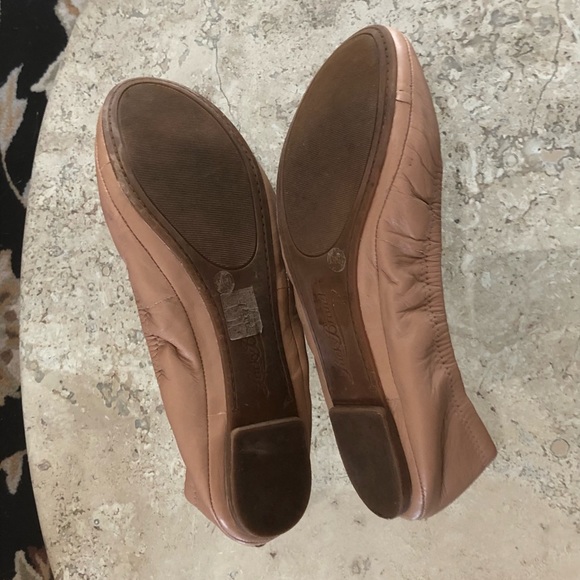 Lucky Brand, Women’s 9, Emmie, Soft Leather, Beige Ballerina Slip Ons, GUC - Picture 9 of 11